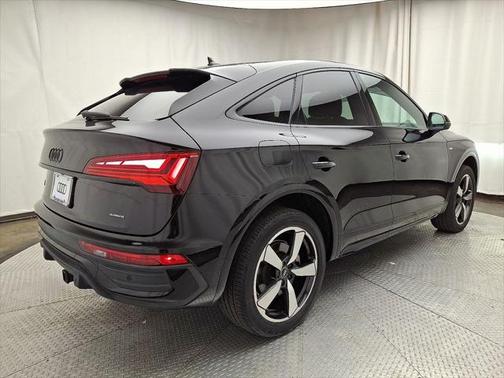 2022 Audi Q5 45 S line Premium Plus
