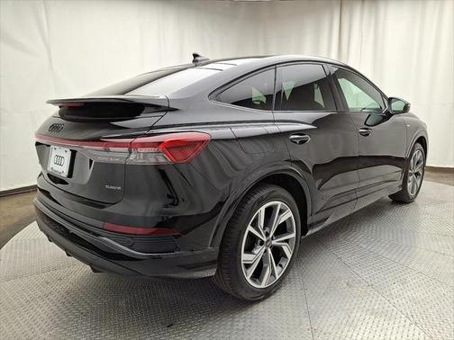2025 Audi Q4 e-tron Sportback Premium Plus 55 quattro