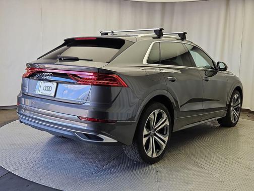 Samurai Gray Metallic 2021 Audi Q8 55 Premium Plus