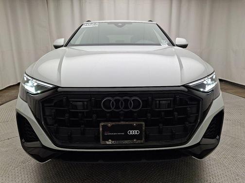 2025 Audi Q8 55 Premium