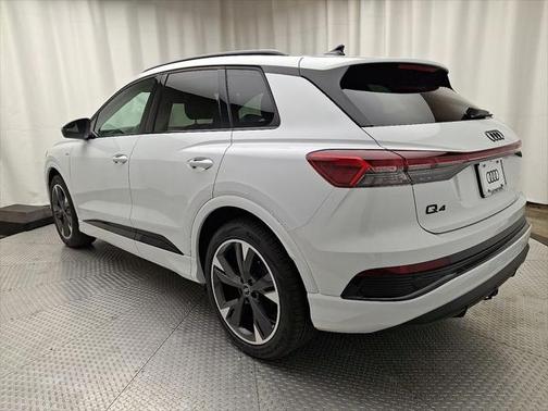 2025 Audi Q4 e-tron Premium Plus 55 quattro