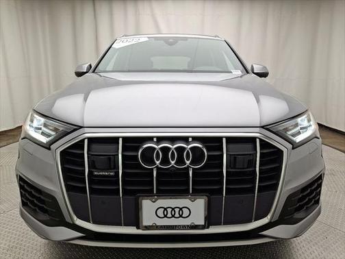 2022 Audi Q7 55 Premium Plus