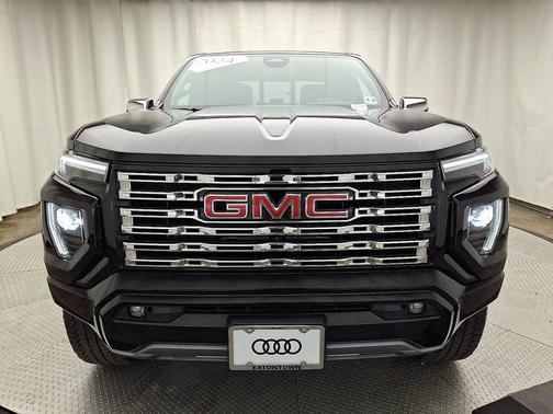 Onyx Black 2024 GMC Canyon Denali