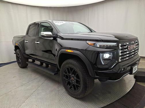 Onyx Black 2024 GMC Canyon Denali