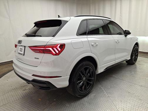 2022 Audi Q3 45 S line Premium Plus