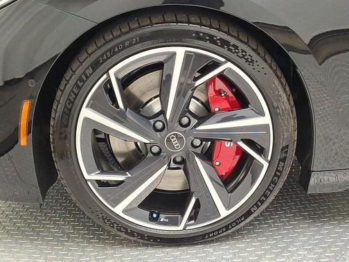 2025 Audi S6 e-tron Premium Plus