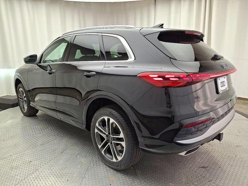 2025 Audi Q5 Premium