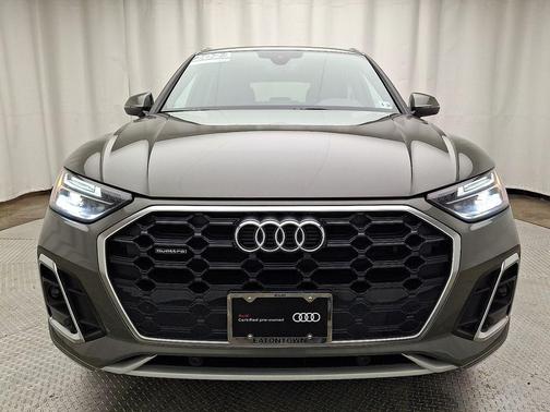 2023 Audi Q5 45 S line Premium