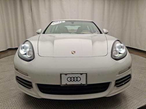 2015 Porsche Panamera 4S