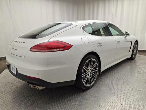2015 Porsche Panamera 4S