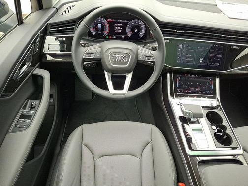 Waitomo Blue Metallic 2026 Audi Q7 55 Premium Plus