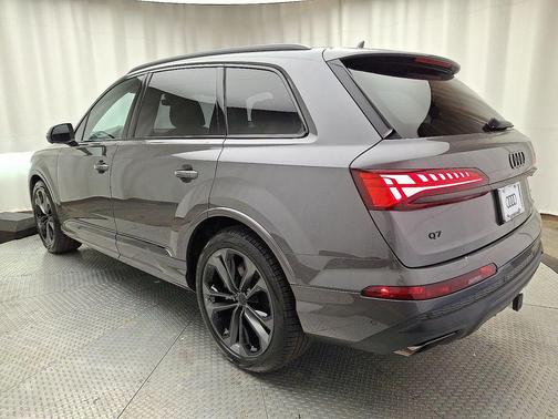 2026 Audi Q7 55 Premium Plus