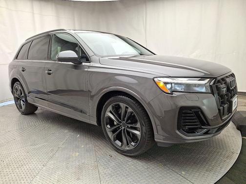 2026 Audi Q7 55 Premium Plus