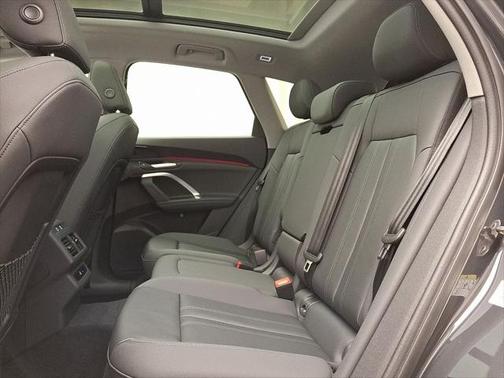 2025 Audi Q5 Premium