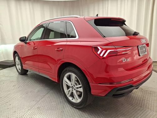 2023 Audi Q3 Premium 45 TFSI S line quattro Tiptronic