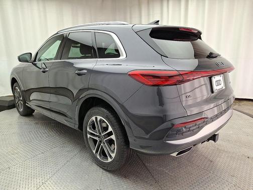 2025 Audi Q5 Premium