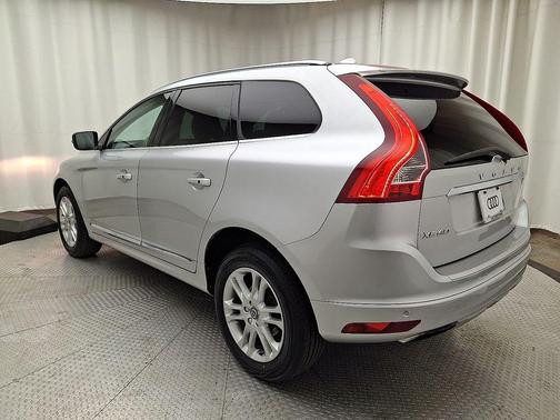 Bright Silver Metallic 2016 Volvo XC60 T5 Premier