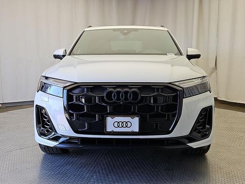 Carrara White 2026 Audi Q7 55 Premium Plus