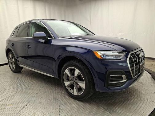 2023 Audi Q5 40 Premium Plus