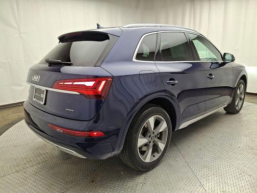 2023 Audi Q5 40 Premium Plus