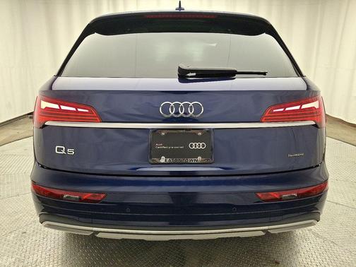 2023 Audi Q5 40 Premium Plus