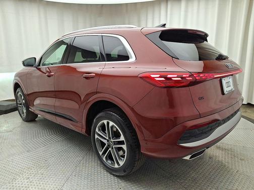 2025 Audi Q5 Premium TFSI quattro S tronic