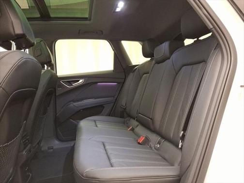 2025 Audi Q4 e-tron Premium Plus 55 quattro