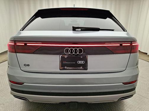 Satellite Silver Metallic 2025 Audi Q8 55 Premium