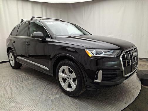 2023 Audi Q7 45 Premium