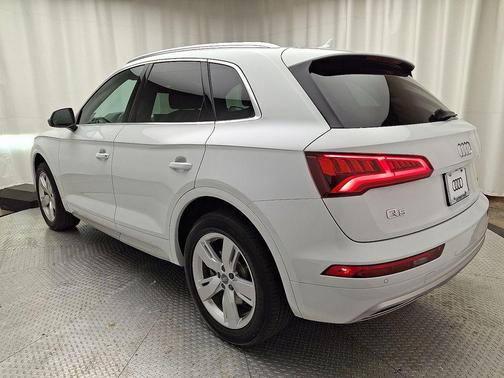 2019 Audi Q5 2.0T Premium Plus