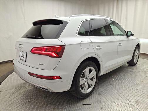 2019 Audi Q5 2.0T Premium Plus