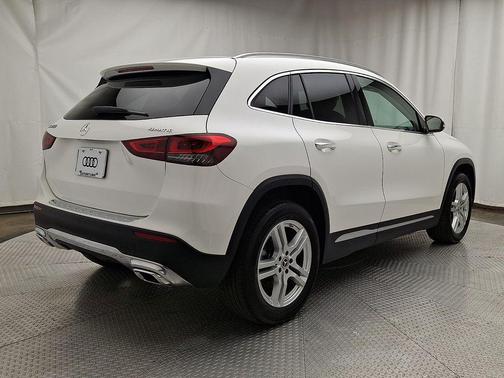 Polar White 2023 Mercedes-Benz GLA 250 4MATIC