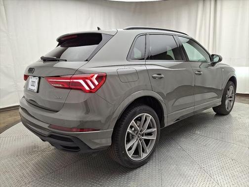 2025 Audi Q3 Premium 45 TFSI S line quattro Tiptronic