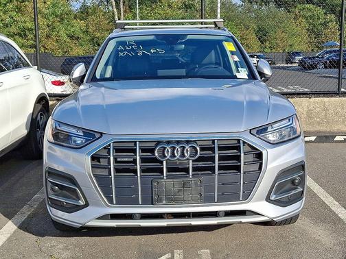 2022 Audi Q5 40 Premium Plus