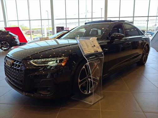 2025 Audi A8 L 55 TFSI quattro Tiptronic