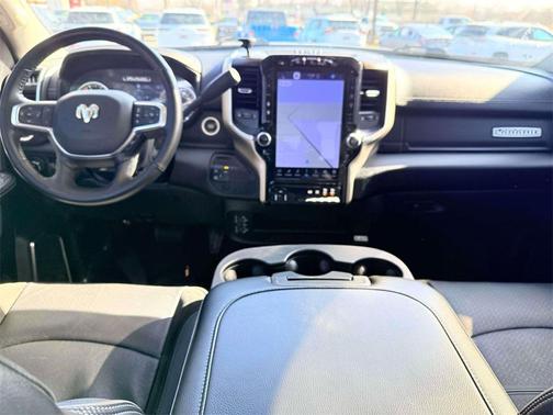 2024 RAM 2500 Laramie Crew Cab 4x4 6'4' Box