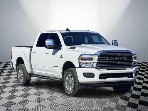 2024 RAM 2500 Laramie Crew Cab 4x4 6'4' Box