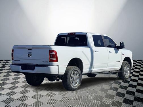 2024 RAM 2500 Laramie Crew Cab 4x4 6'4' Box