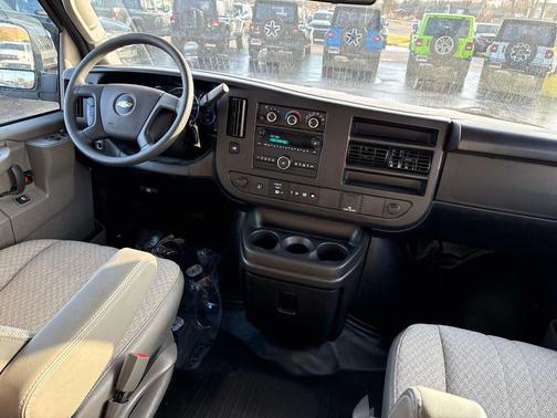 2023 Chevrolet Express 3500 RWD 3500 Extended Wheelbase LS