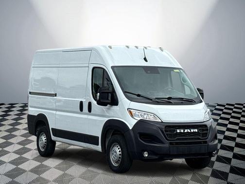 Bright White Clearcoat 2025 RAM ProMaster 2500 Tradesman