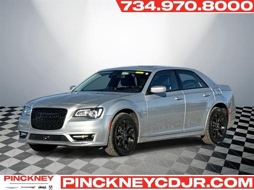 2023 Chrysler 300 Touring