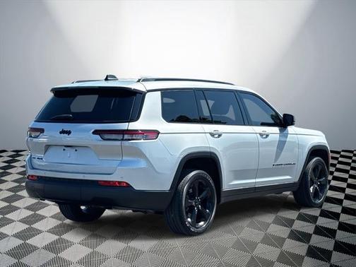2022 Jeep Grand Cherokee L Altitude