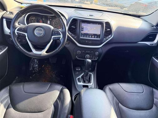 2018 Jeep Cherokee Overland