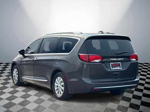2018 Chrysler Pacifica Touring-L