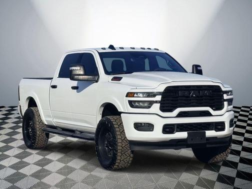 2025 RAM 2500 Big Horn Crew Cab 4x4 6'4' Box