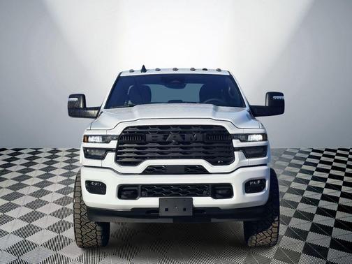 2025 RAM 2500 Big Horn Crew Cab 4x4 6'4' Box