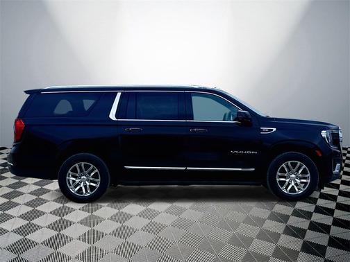 2022 GMC Yukon XL SLT