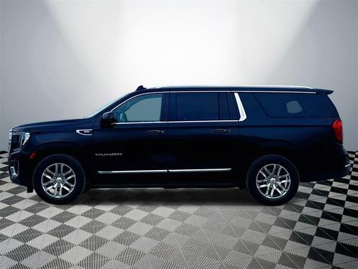 2022 GMC Yukon XL SLT