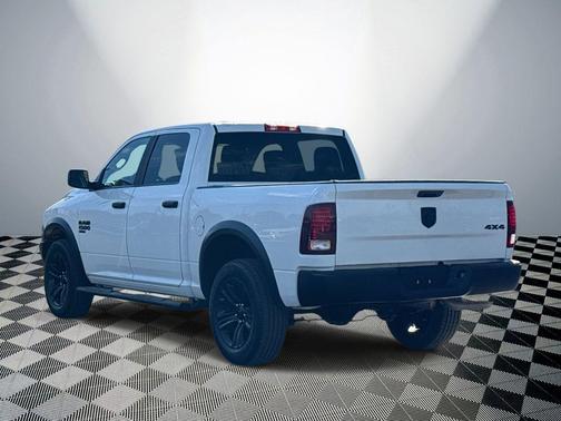 2023 RAM 1500 Classic Warlock Crew Cab 4x4 5'7' Box