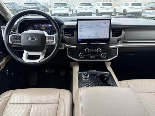 2024 Ford Expedition Max XLT